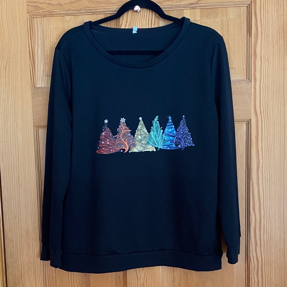 Super Soft Black Graphic Holiday Sweater XL